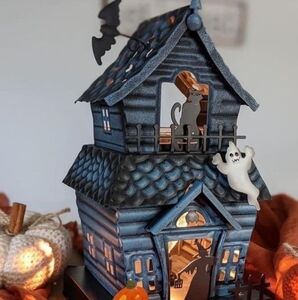 Scentsy Haunting Good Time Warmer